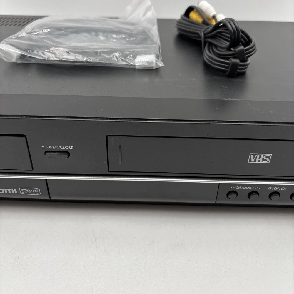 Samsung DVD VHS VCR Combo Player DVD-V9650 HDMI 1080 No Remote w/ Cables TESTED